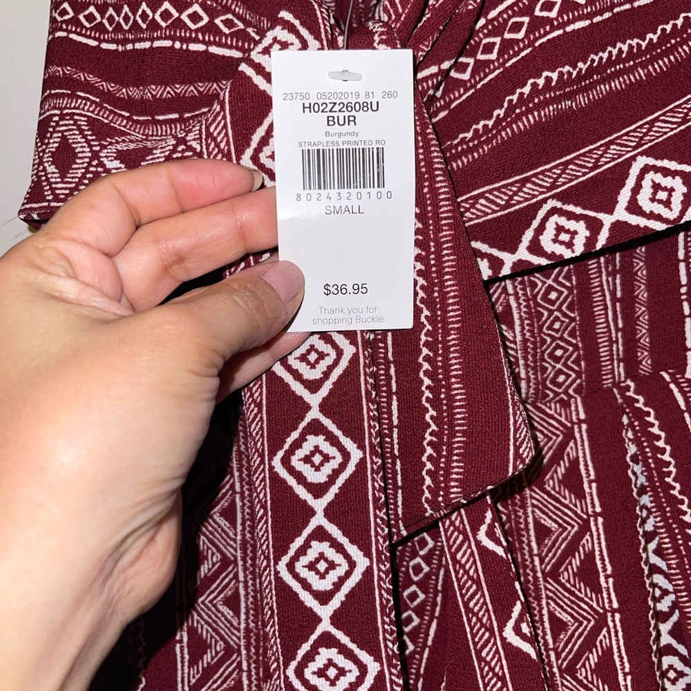 Daytrip Romper - Picture 8 of 9